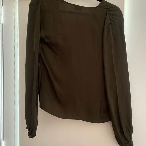 Babaton Lovett Blouse - Picture 2 of 3